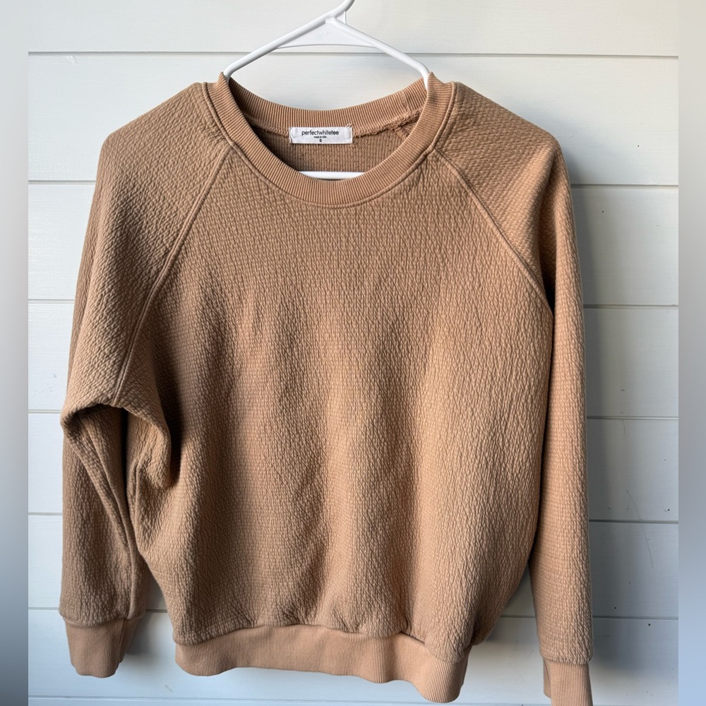 PerfectWhiteTee raglan sleeve sweatshirt tan size small